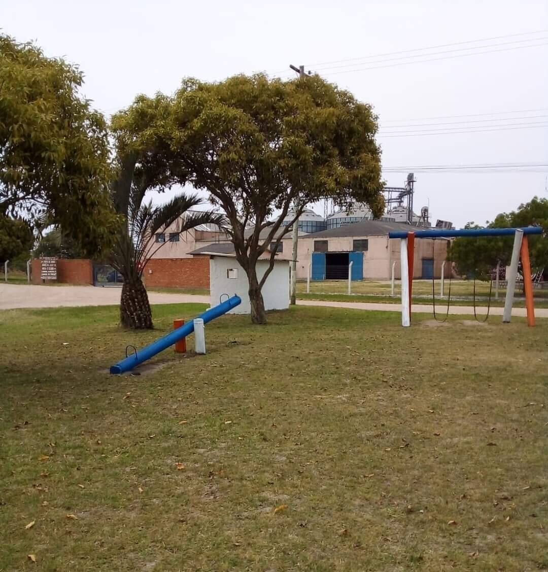 pracas-recebem-servico-de-manutencao-e-revitalizacao-distrito-de-santa-rita-do-sul