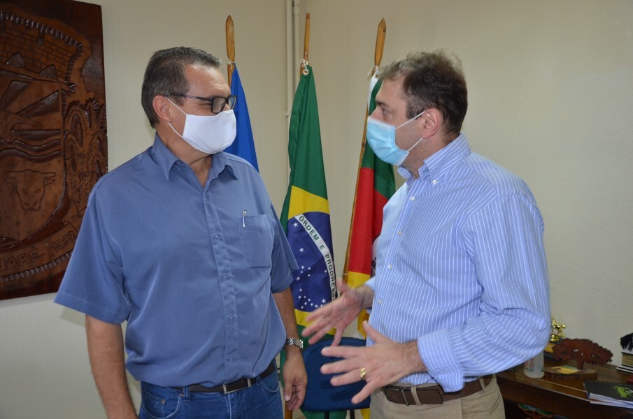 deputado-estadual-paparico-bacchi-pl-esteve-em-visita-ao-gabinete-do-prefeito-na-ultima-quarta-feira-1703