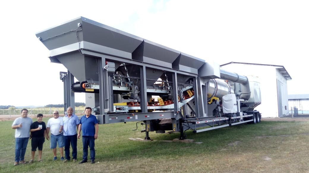 prefeito-alaor-visita-fabrica-de-asfalto-em-camaqua