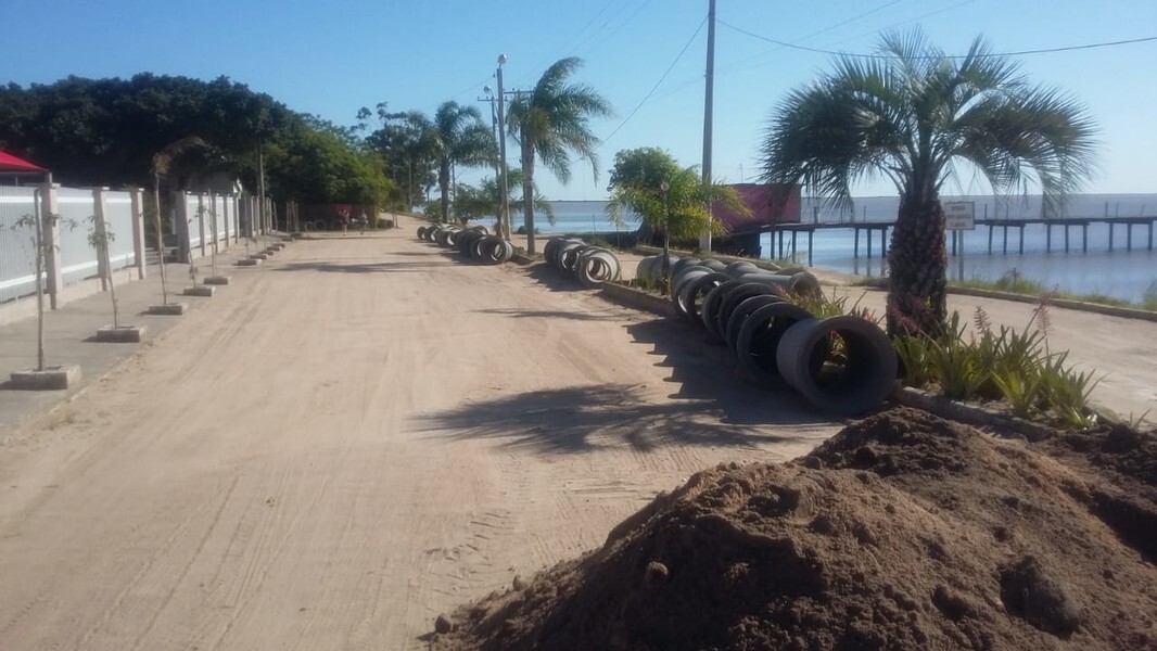 poder-publico-em-parceria-com-moradores-inicia-obras-de-calcamento